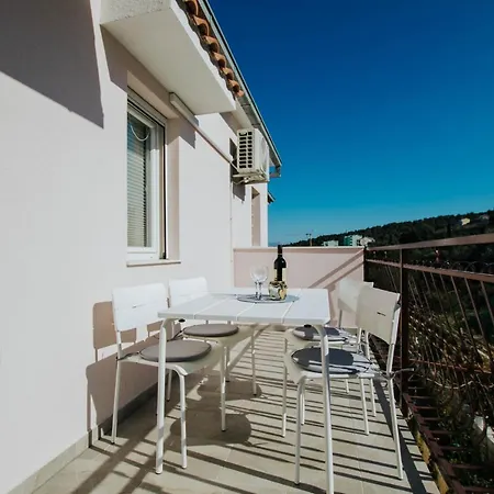 Apartament Blaise *