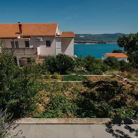 Blaise Apartament