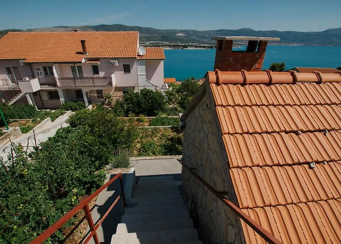 Апартаменты Blaise Трогир